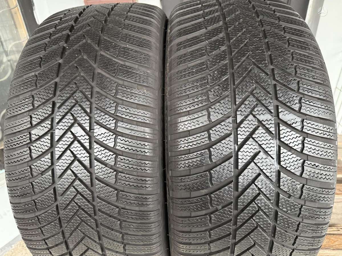 Bridgestone Blizzak lm005/2023m, winter 285/40 R22