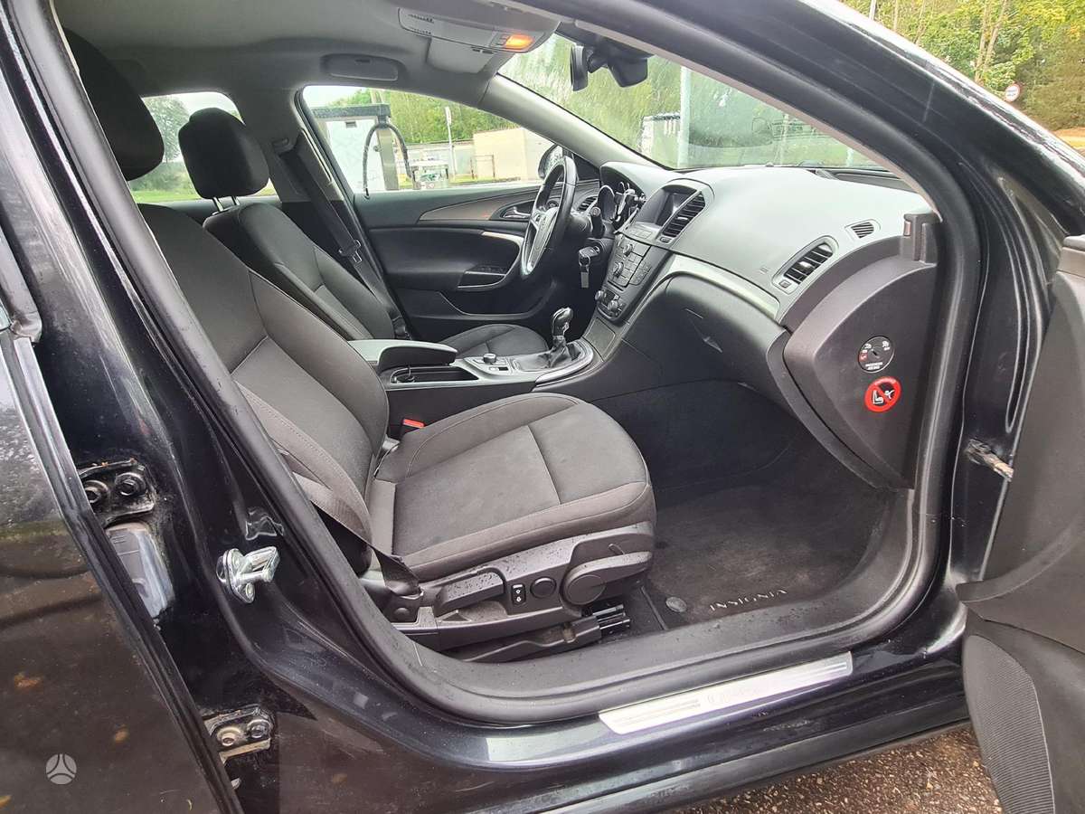 Opel Insignia, 2.0 l., Универсал