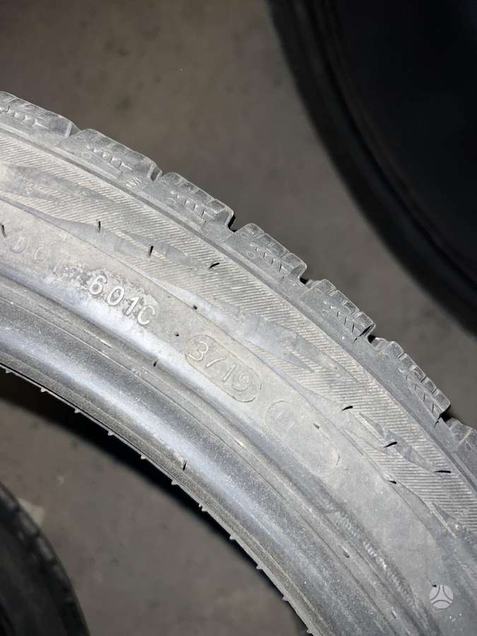 Nokian R3, winter 265/35 R21