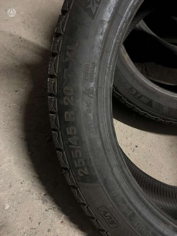 Continental, ziemas 255/45 R20