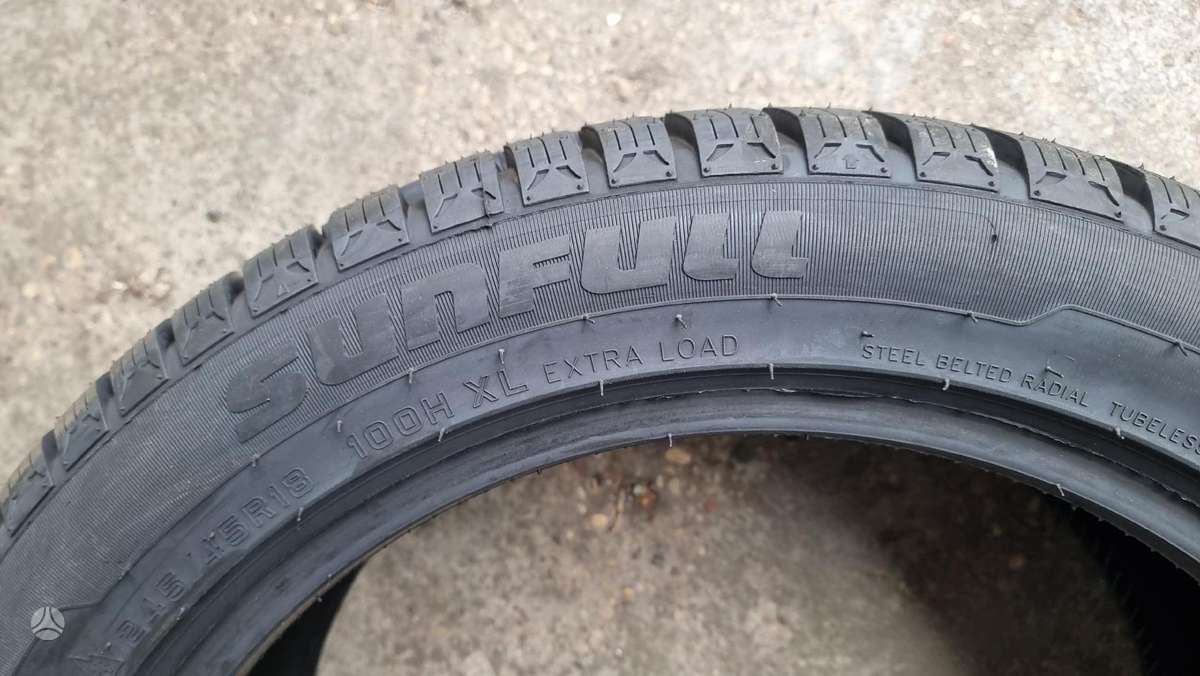 Sunfull SF-982, winter 245/45 R18