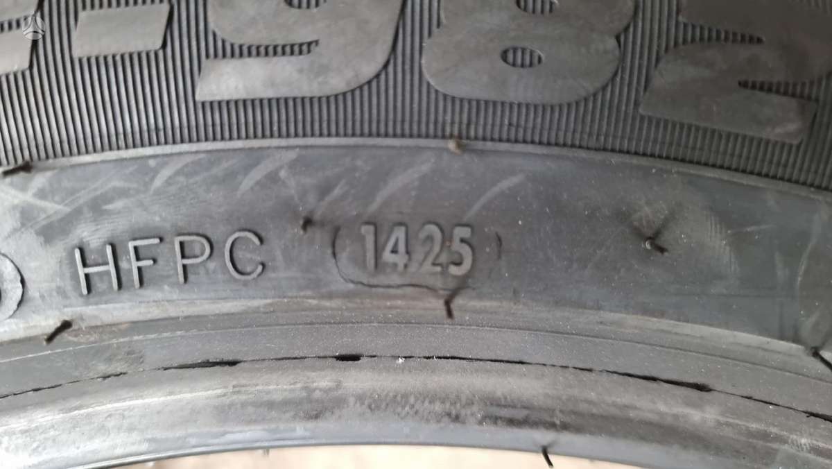 Sunfull SF-982, winter 245/45 R18