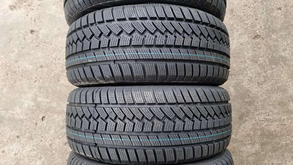 Sunfull SF 982, зимние 225/50 R17