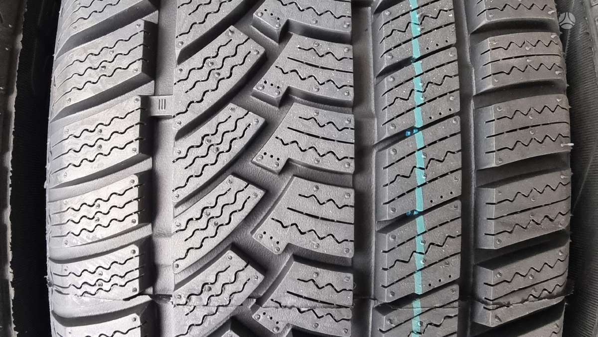 Sunfull SF 982, žieminės 225/50 R17