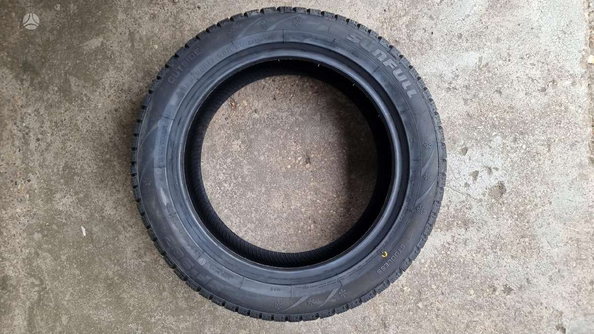 Sunfull SF 982, зимние 225/50 R17