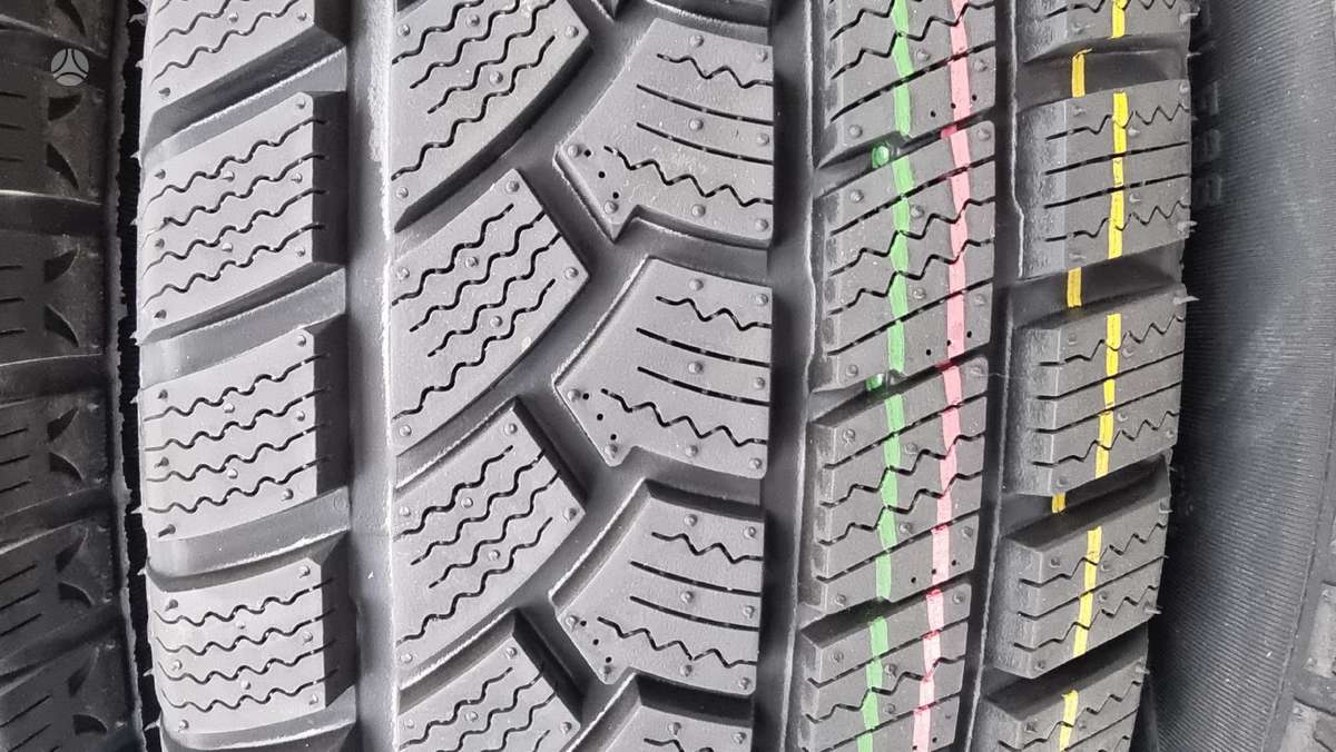 Sunfull SF 982, winter 215/65 R16