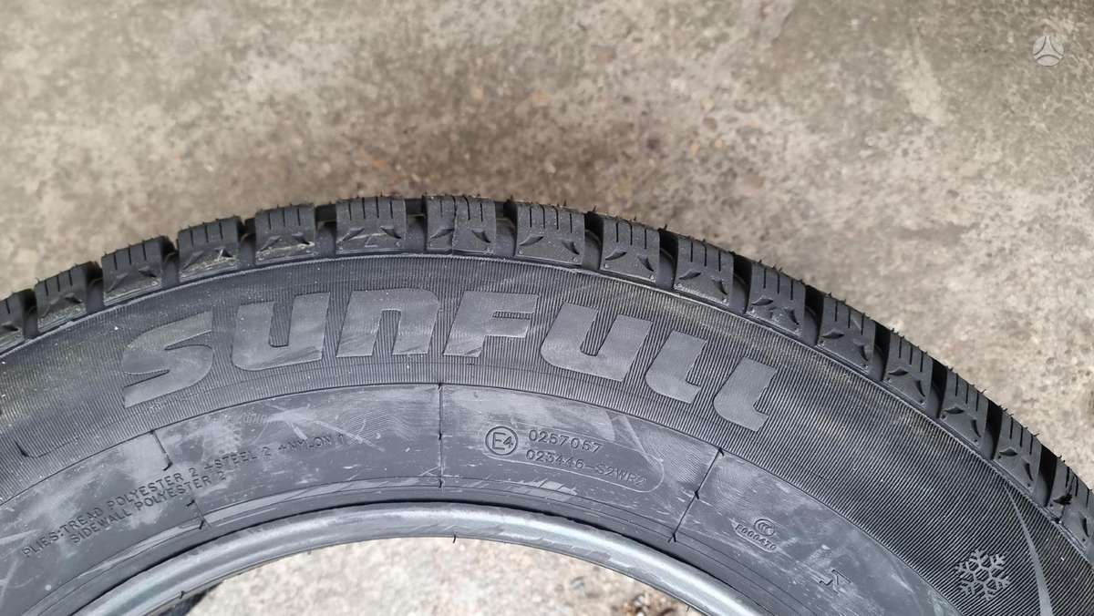 Sunfull SF 982, winter 215/65 R16