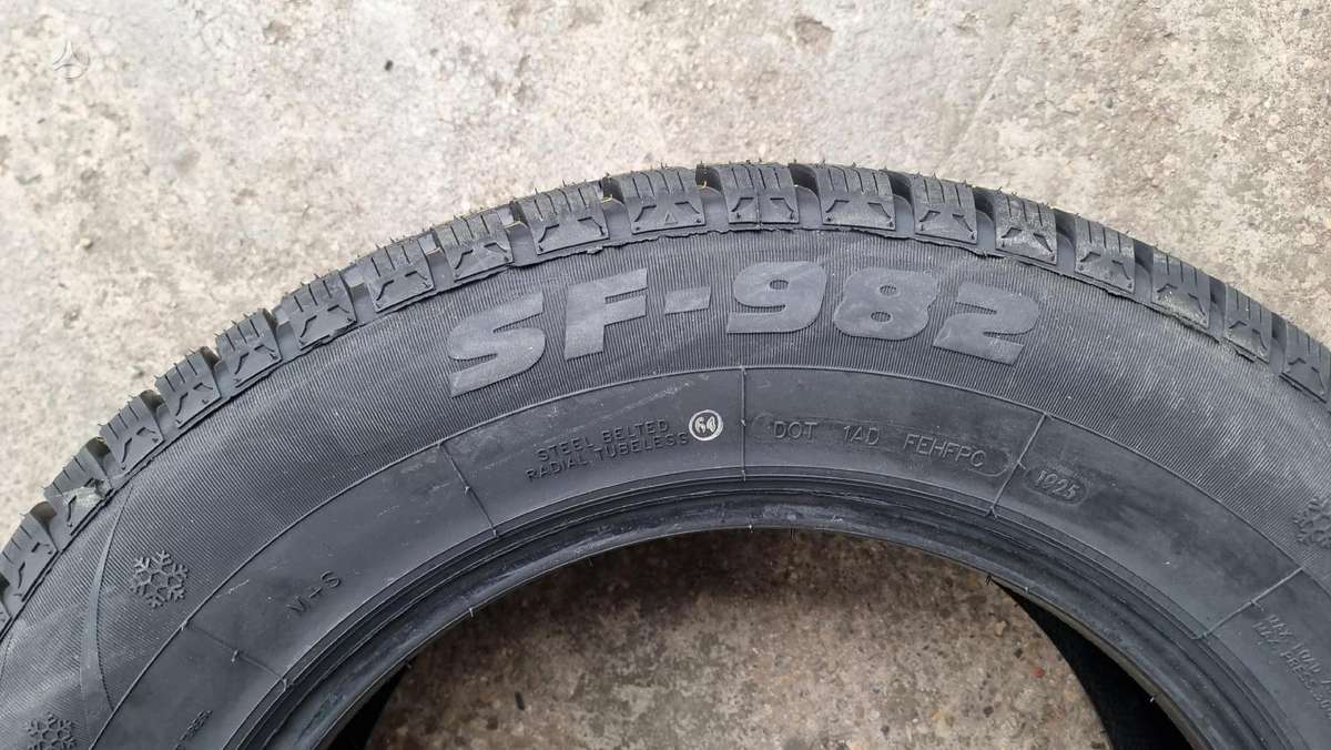 Sunfull SF 982, winter 215/65 R16