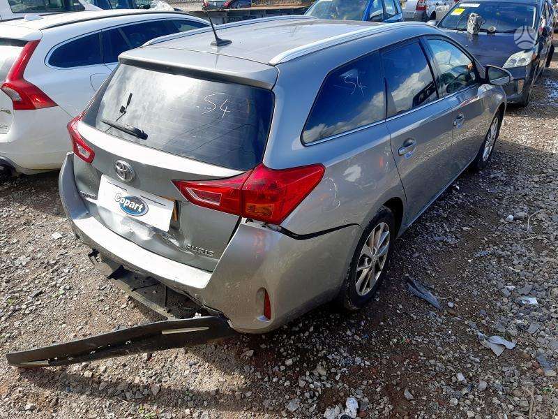 Toyota Auris rezerves daļās
