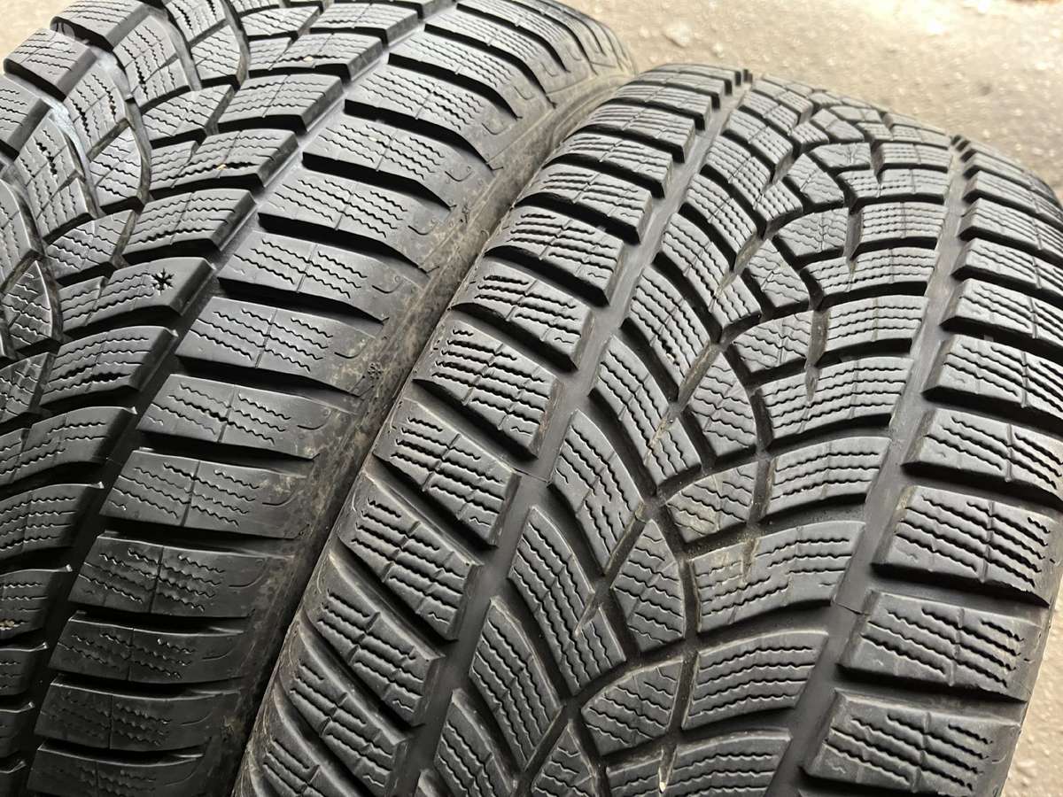 Goodyear UG Performance+ 7mm 2022m, winter 235/45 R19