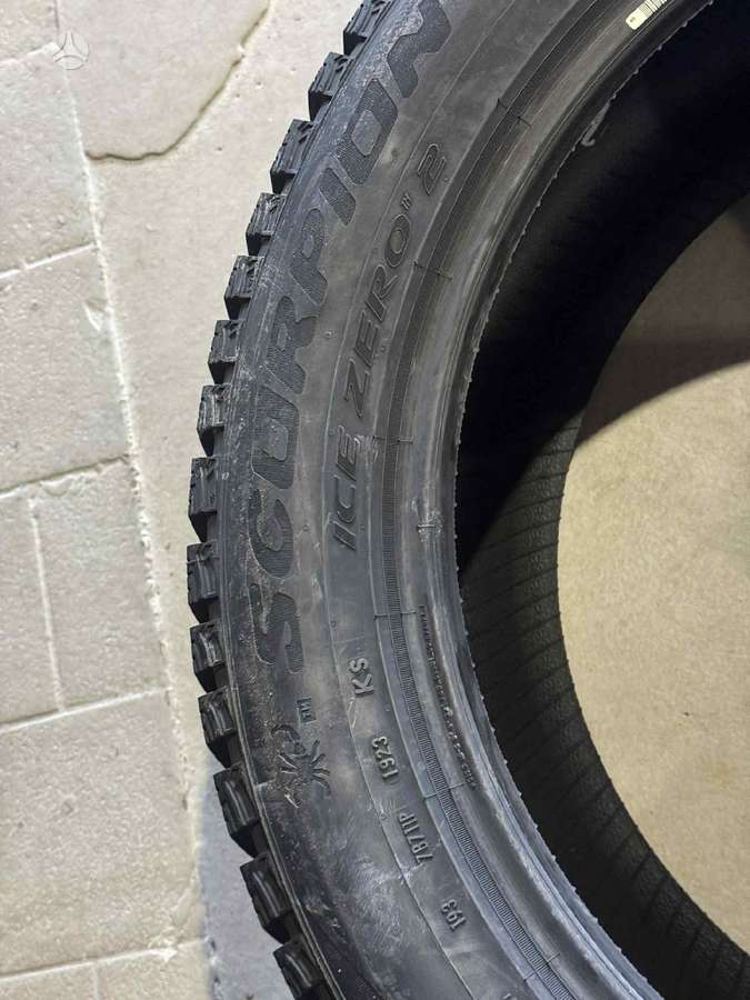 Pirelli SCORPION ICE ZERO 2 | 2023, winter 275/45 R20
