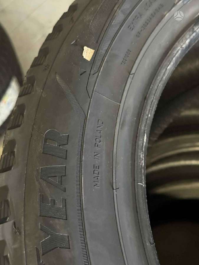 Goodyear ULTRAGRIP ARCTIC 2, winter 245/50 R18