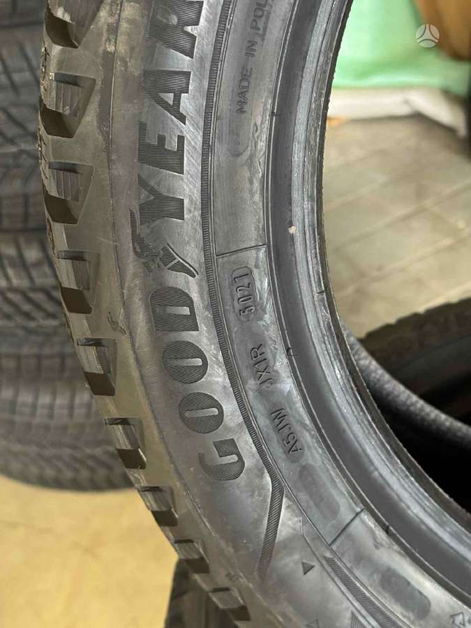 Goodyear ULTRAGRIP ARCTIC 2, winter 245/50 R18
