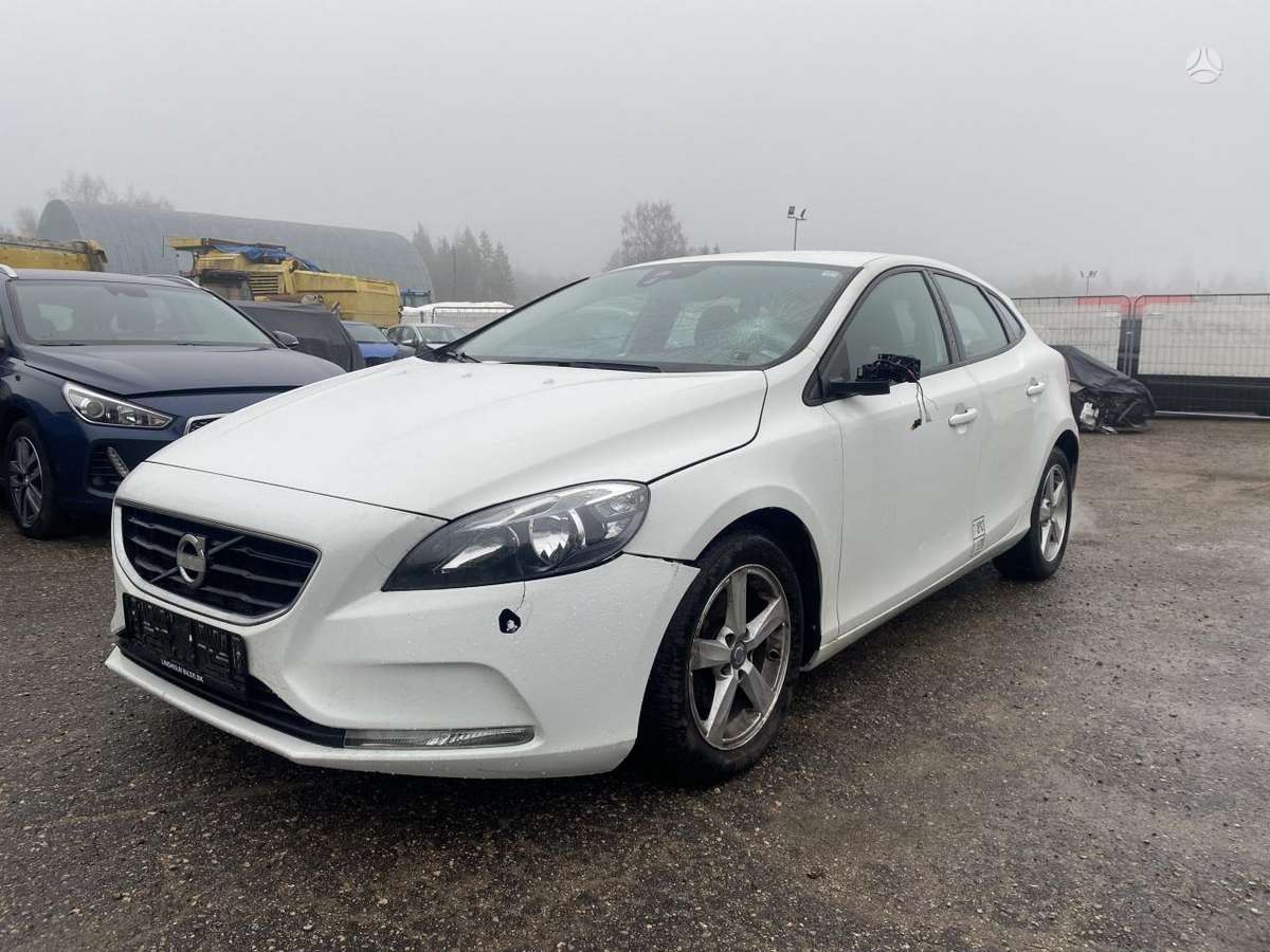 Volvo V40
