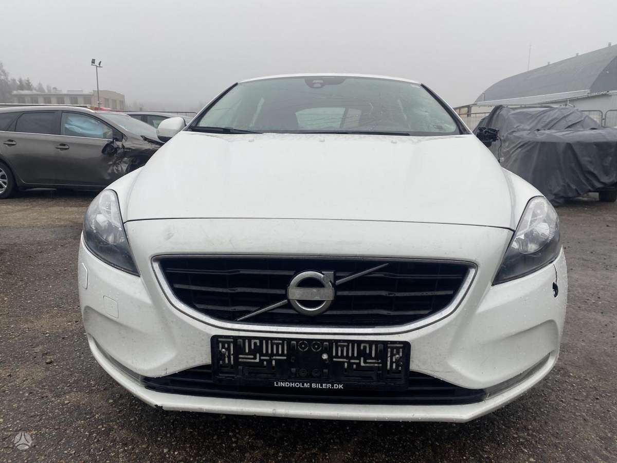 Volvo V40