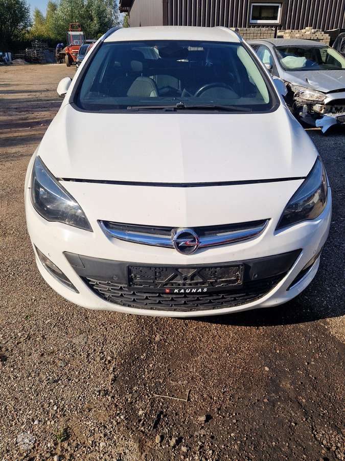 Opel Astra по частям