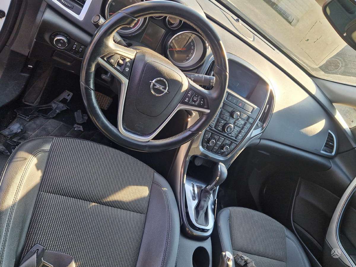 Opel Astra по частям