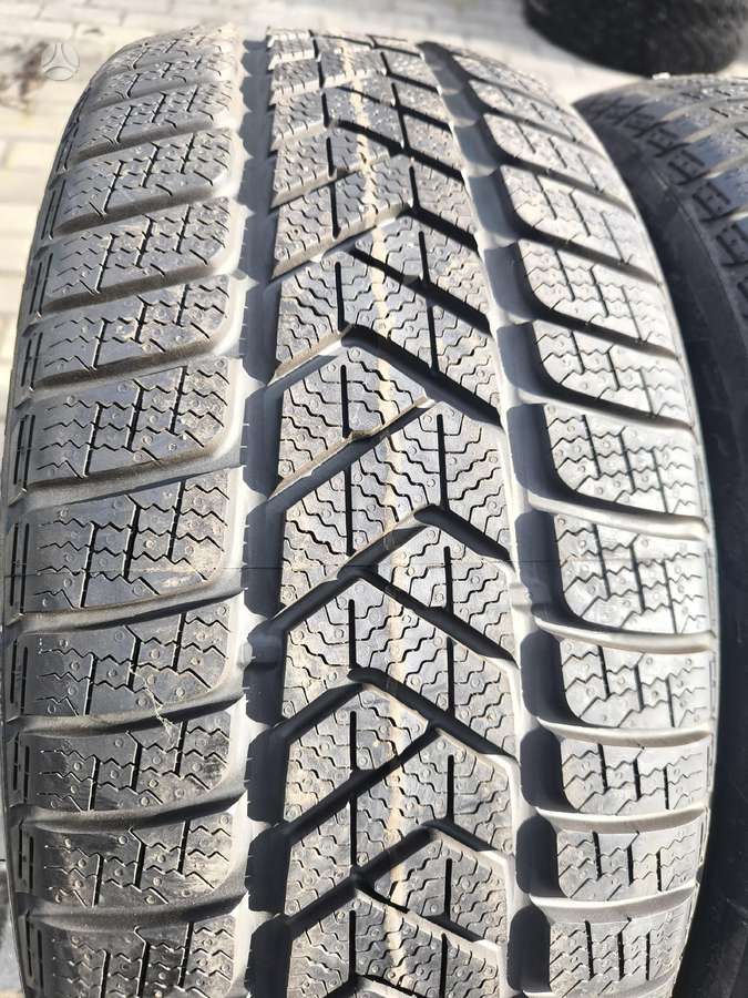 Pirelli, зимние 245/45 R19