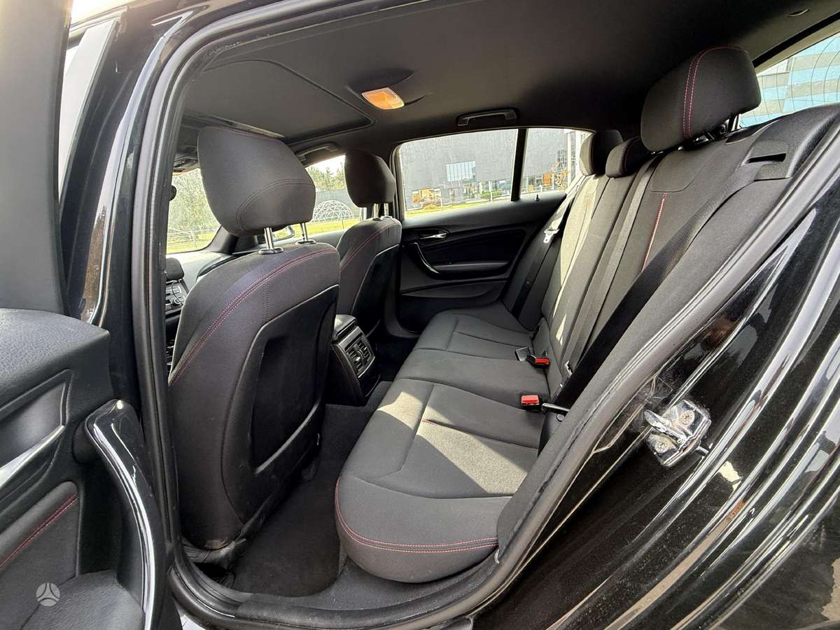 BMW 118, 1.6 l., hatchback