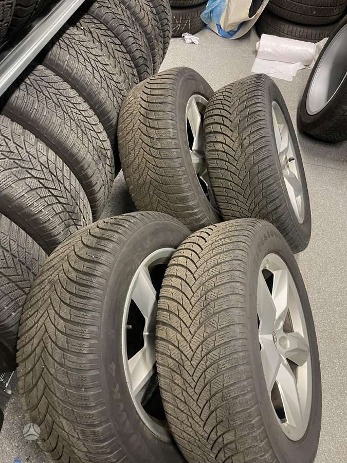 Audi Q7, lengvojo lydinio, R19