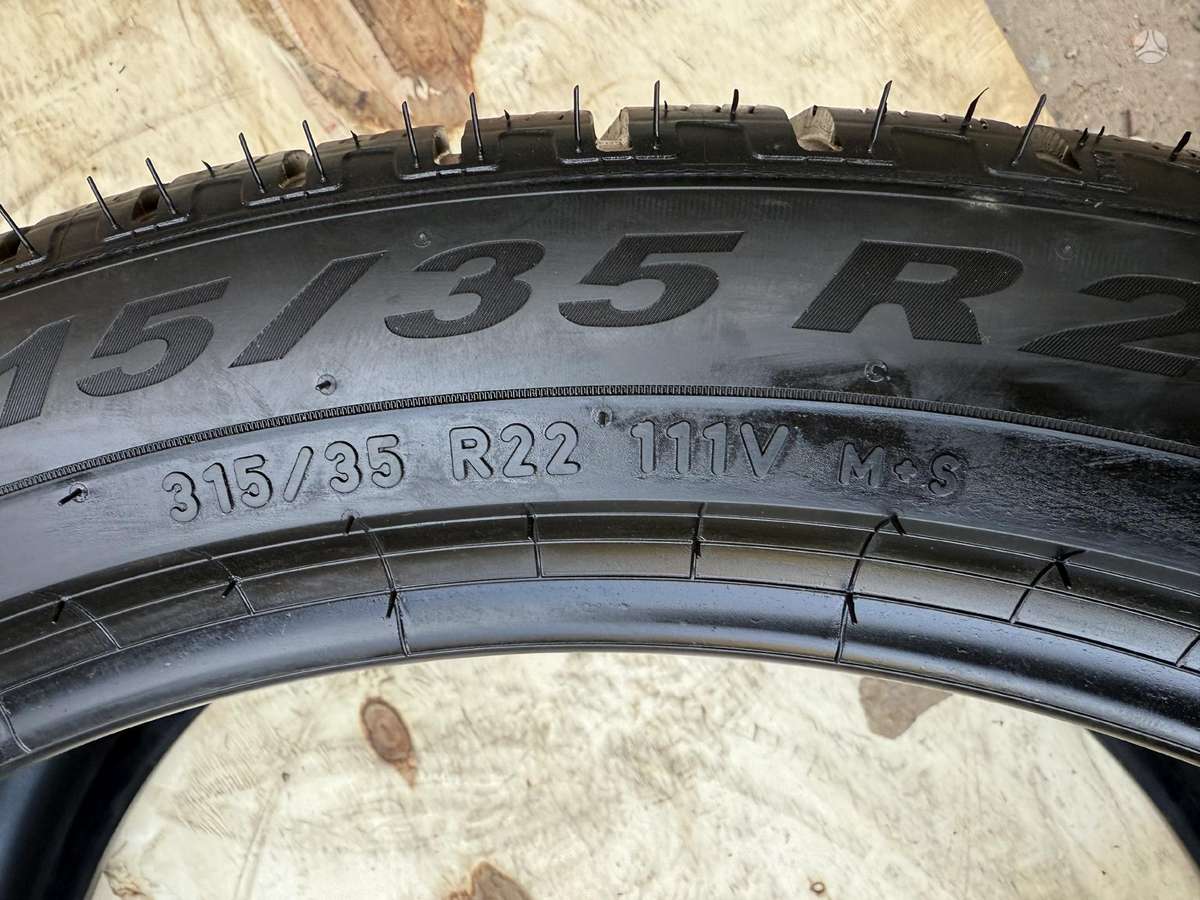 Pirelli ScorpionWinter/*/2024m, winter 315/35 R22