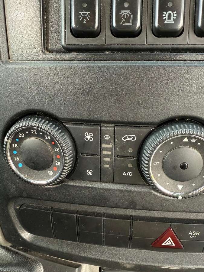 Mercedes-Benz SPRINTER, miesto
