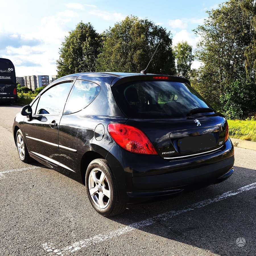Peugeot 207, 1.6 l., hatchback