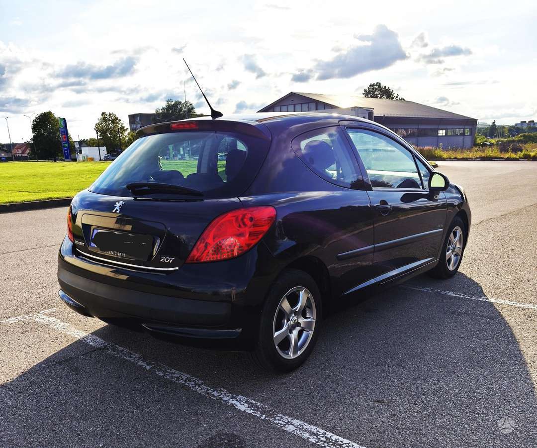 Peugeot 207, 1.6 l., hatchback