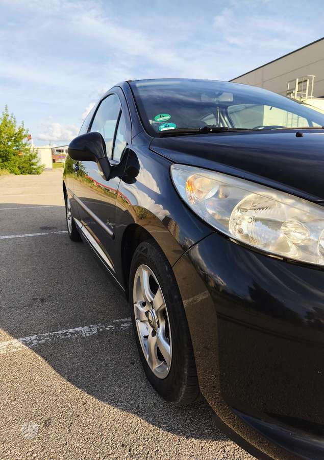 Peugeot 207, 1.6 l., hatchback