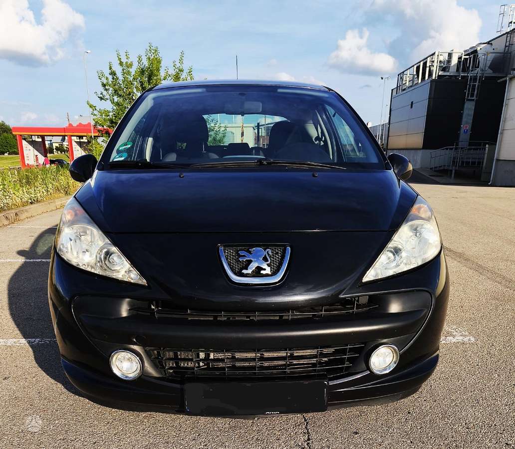 Peugeot 207, 1.6 l., hatchback