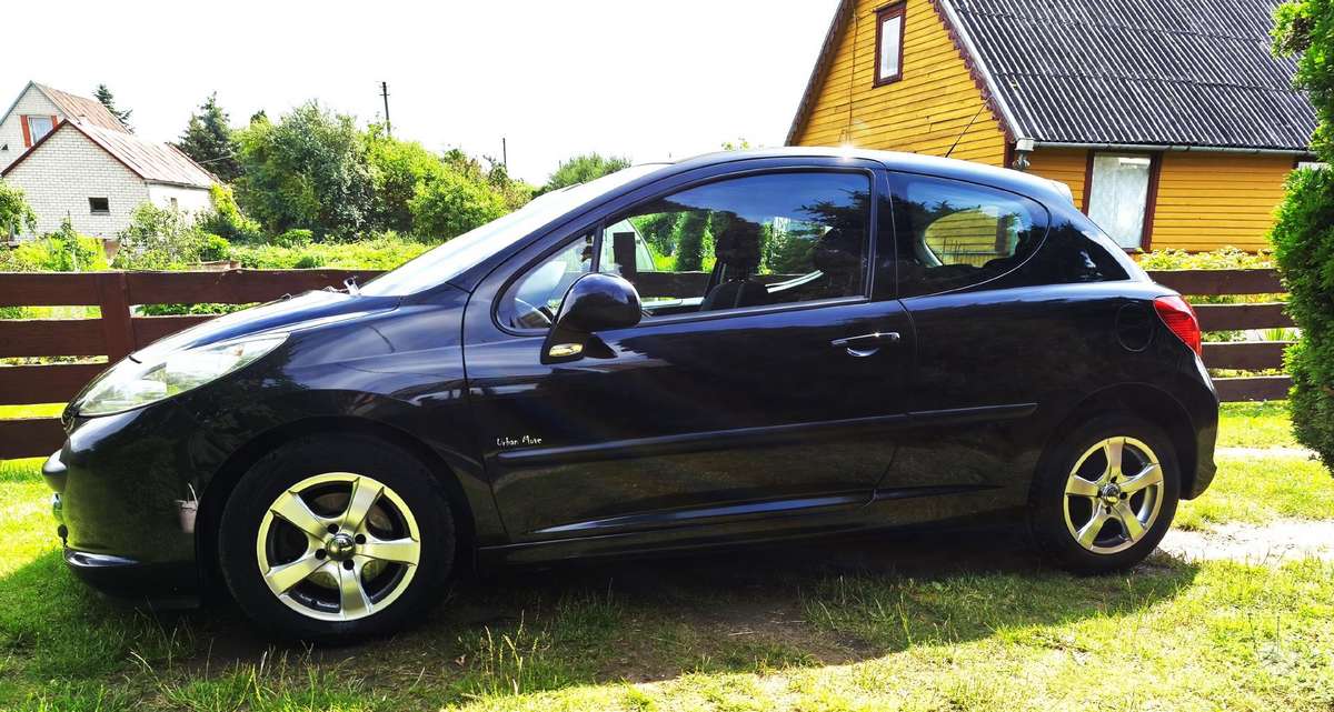 Peugeot 207, 1.6 l., hatchback