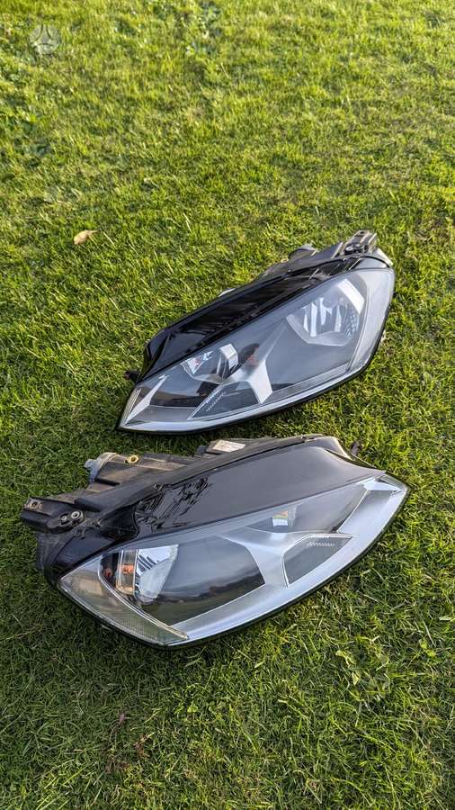 Volkswagen Golf lights