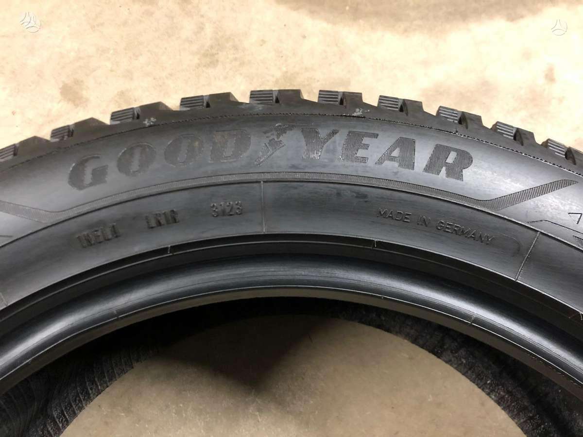 Goodyear 2023m 9mm 98% Ice Arctic2 SUV., ziemas 255/50 R19