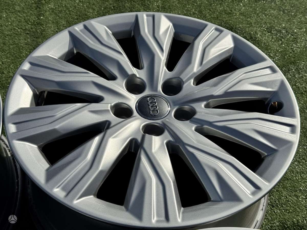 Audi ORGINALUS - 8J, ET39, light alloy, R18