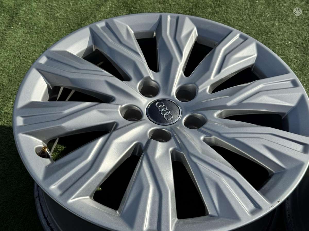 Audi ORGINALUS - 8J, ET39, light alloy, R18