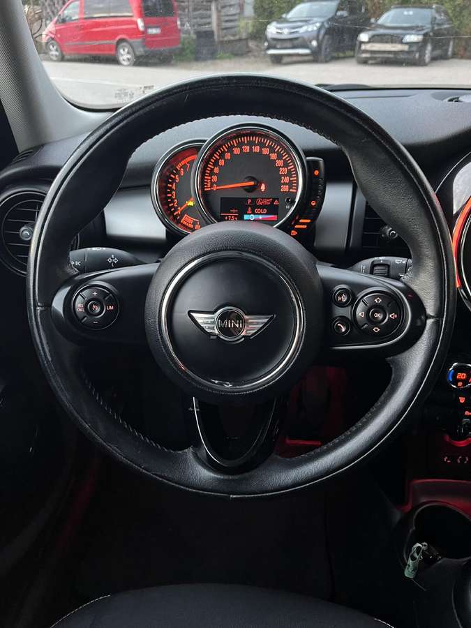 Mini One, 1.2 l., Минивэн