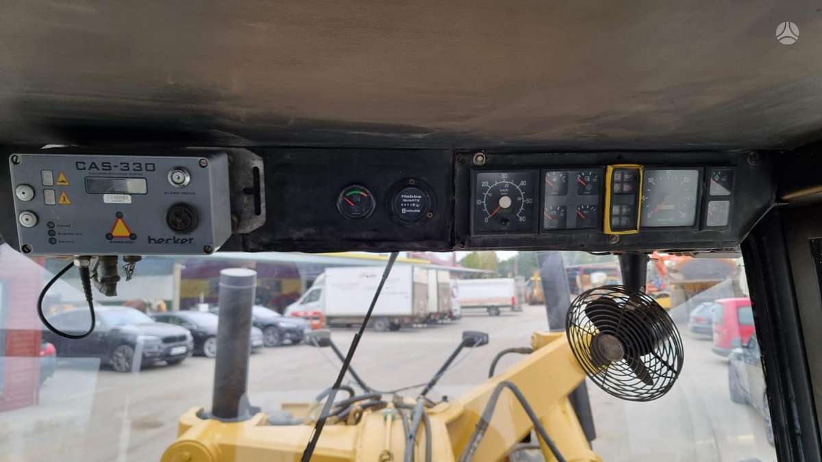 Caterpillar Veekmas NY 15C, grader