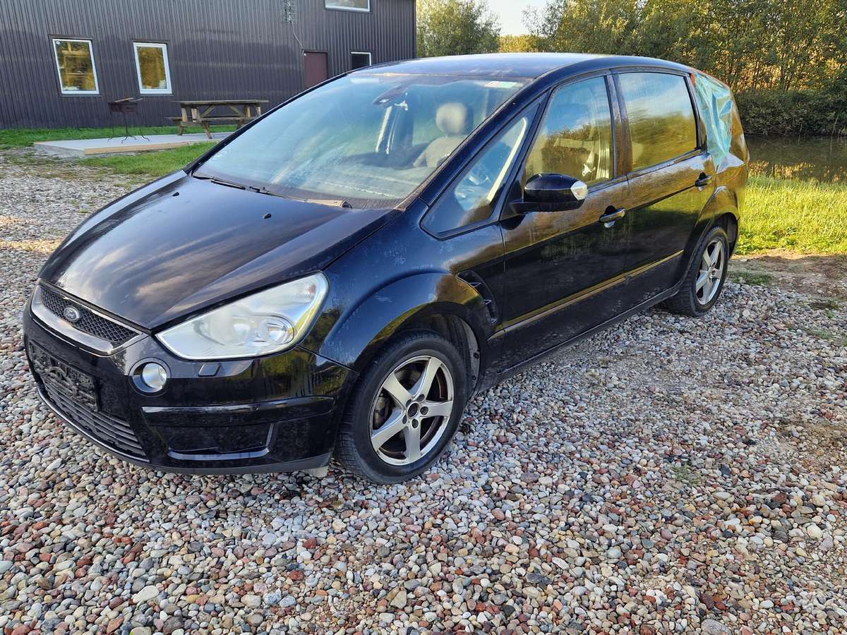 Ford S-MAX по частям