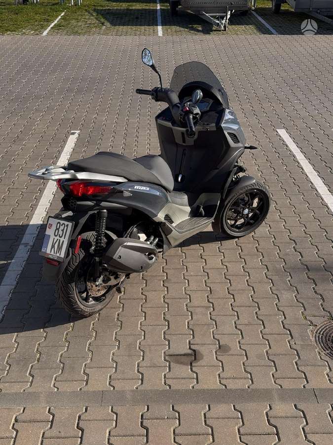 Piaggio MP3 310cc, scooters / mopeds
