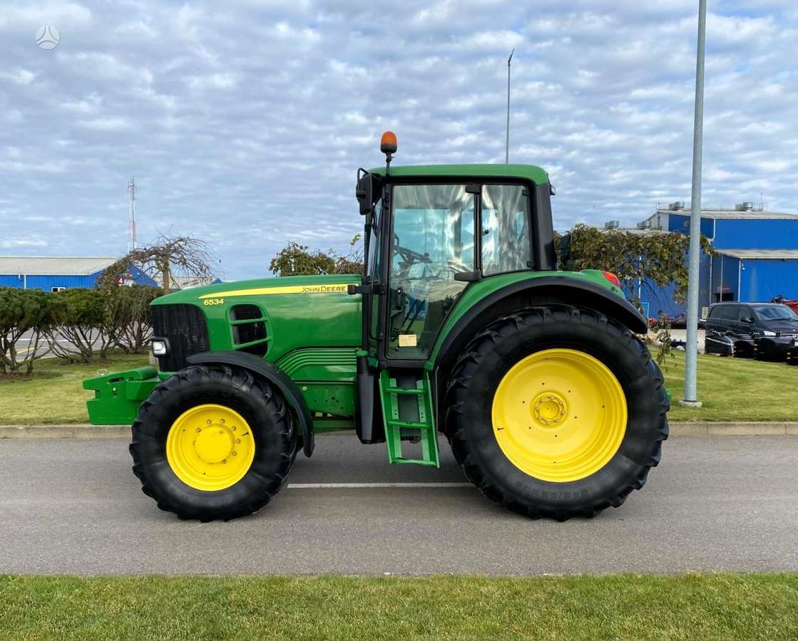 John Deere 6534, traktori