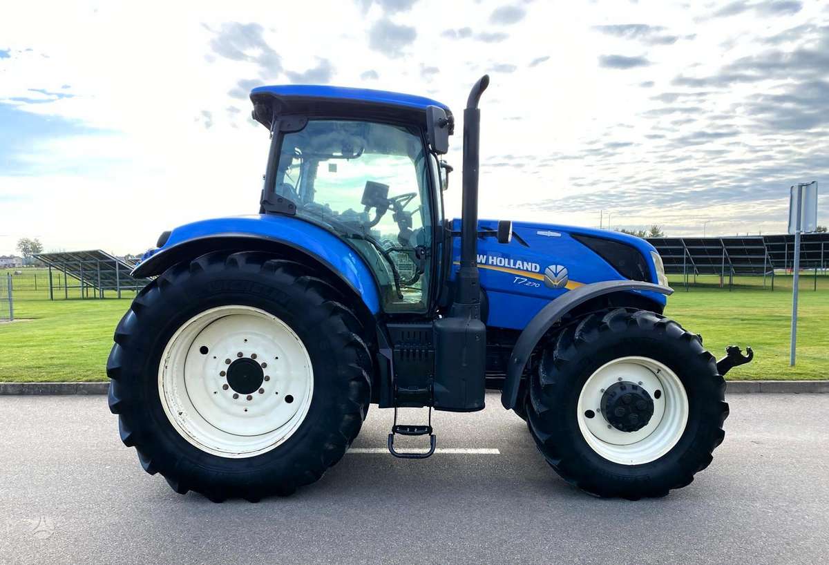 New Holland T7.270 AC, тракторы