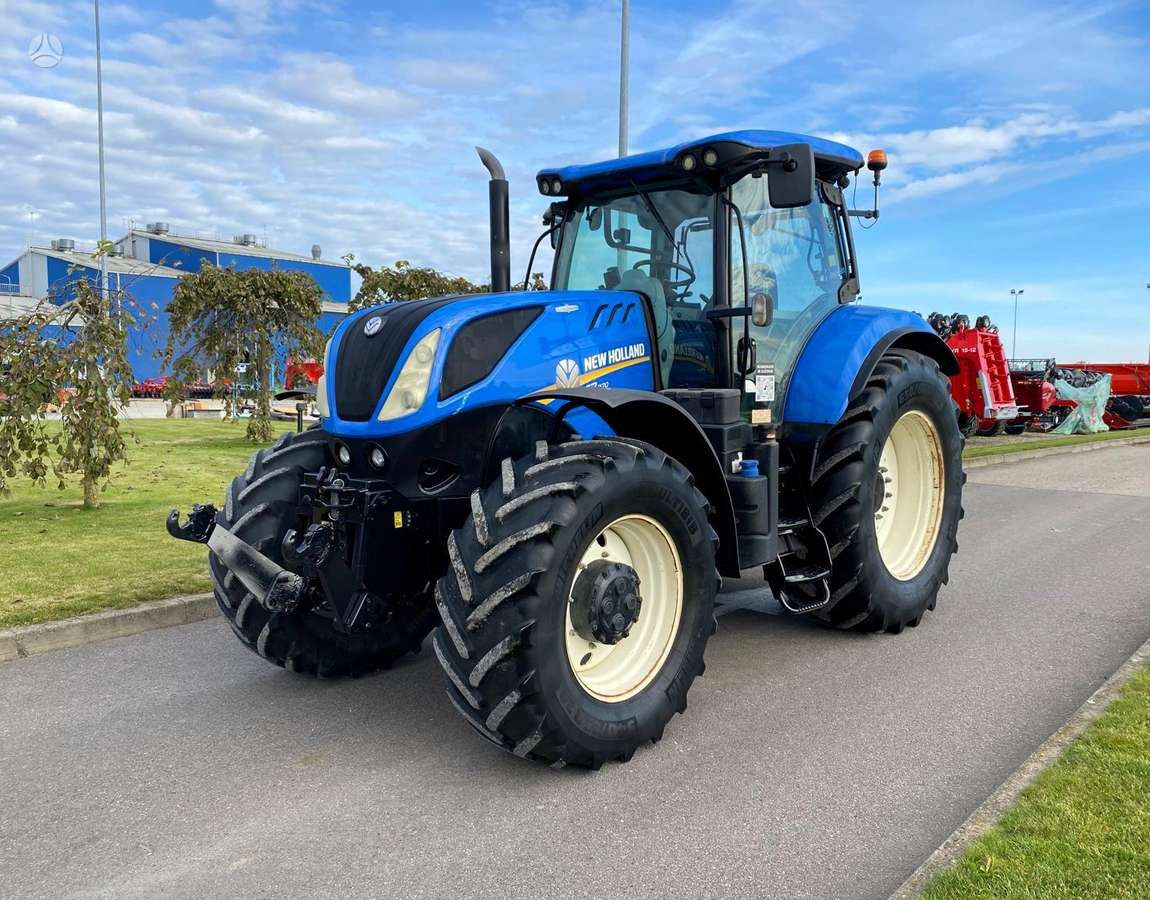 New Holland T7.270 AC, тракторы