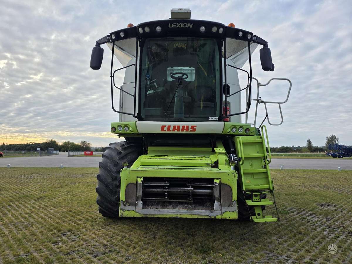 Claas Lexion 760, combine harvesters