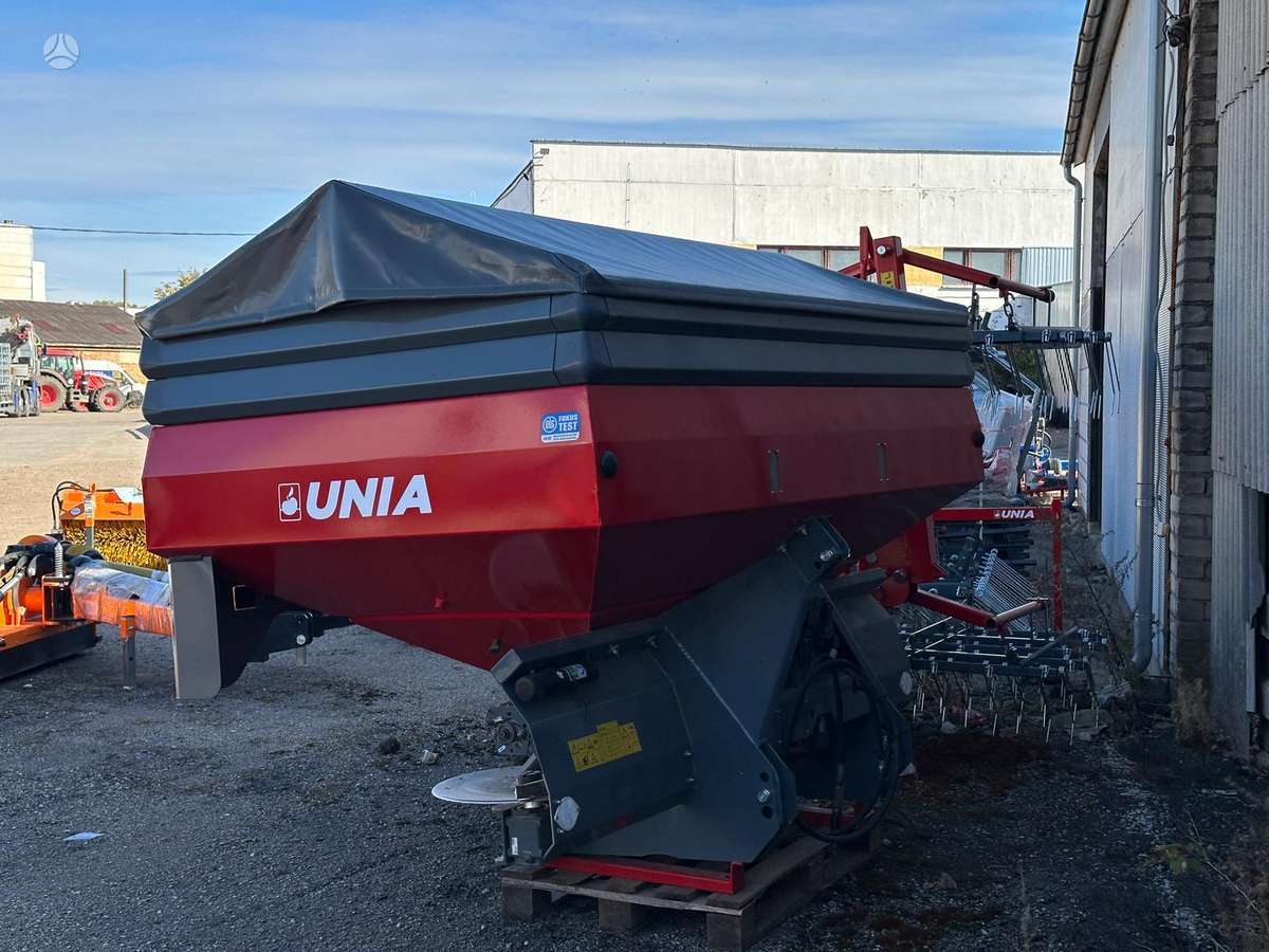 Unia MXL 2100, spreaders