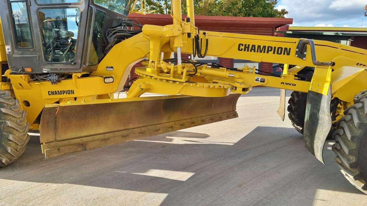 Champion 726 A, грейдеры