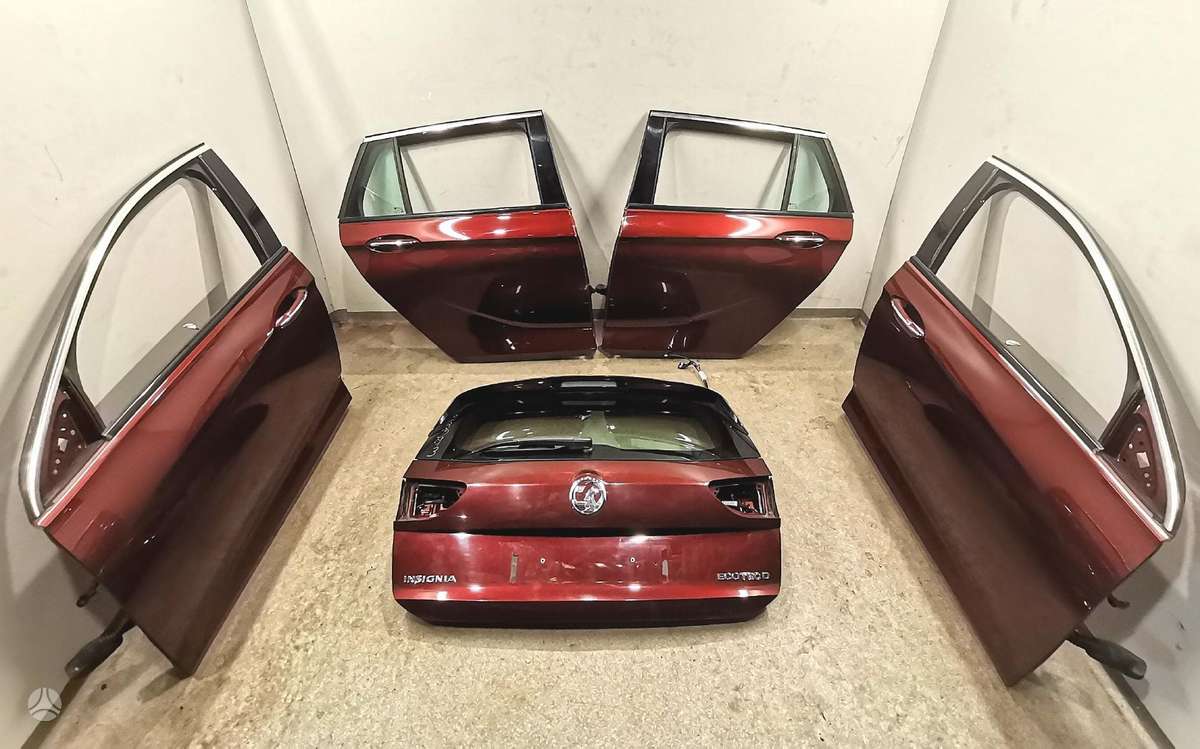 Opel Insignia dalimis
