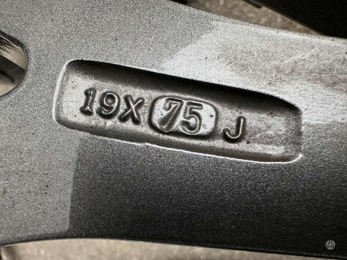 Volkswagen, light alloy, R19