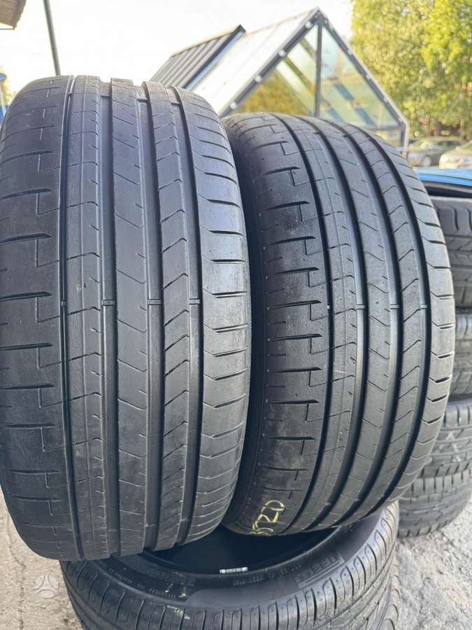 Pirelli Zero, summer 245/35 R20
