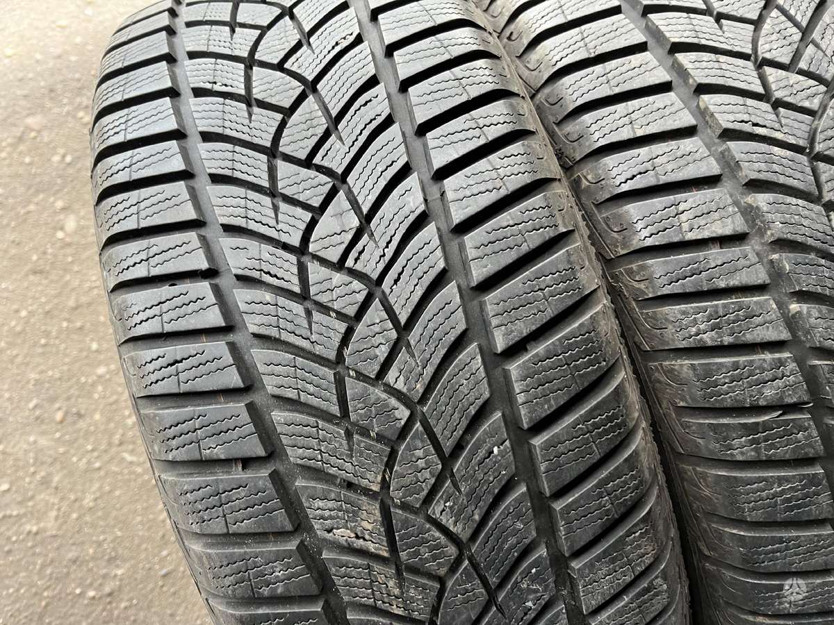 Goodyear UG Performance gen-1 8mm, winter 225/45 R18