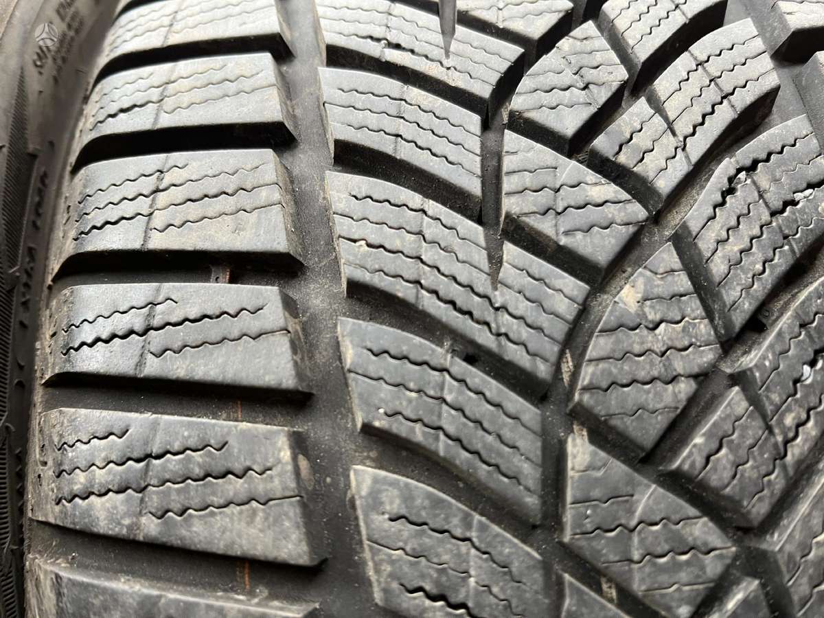 Goodyear UG Performance gen-1 8mm, winter 225/45 R18